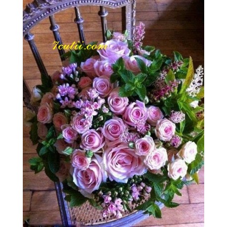 Pictura pe numere - Buchet splendid in roz